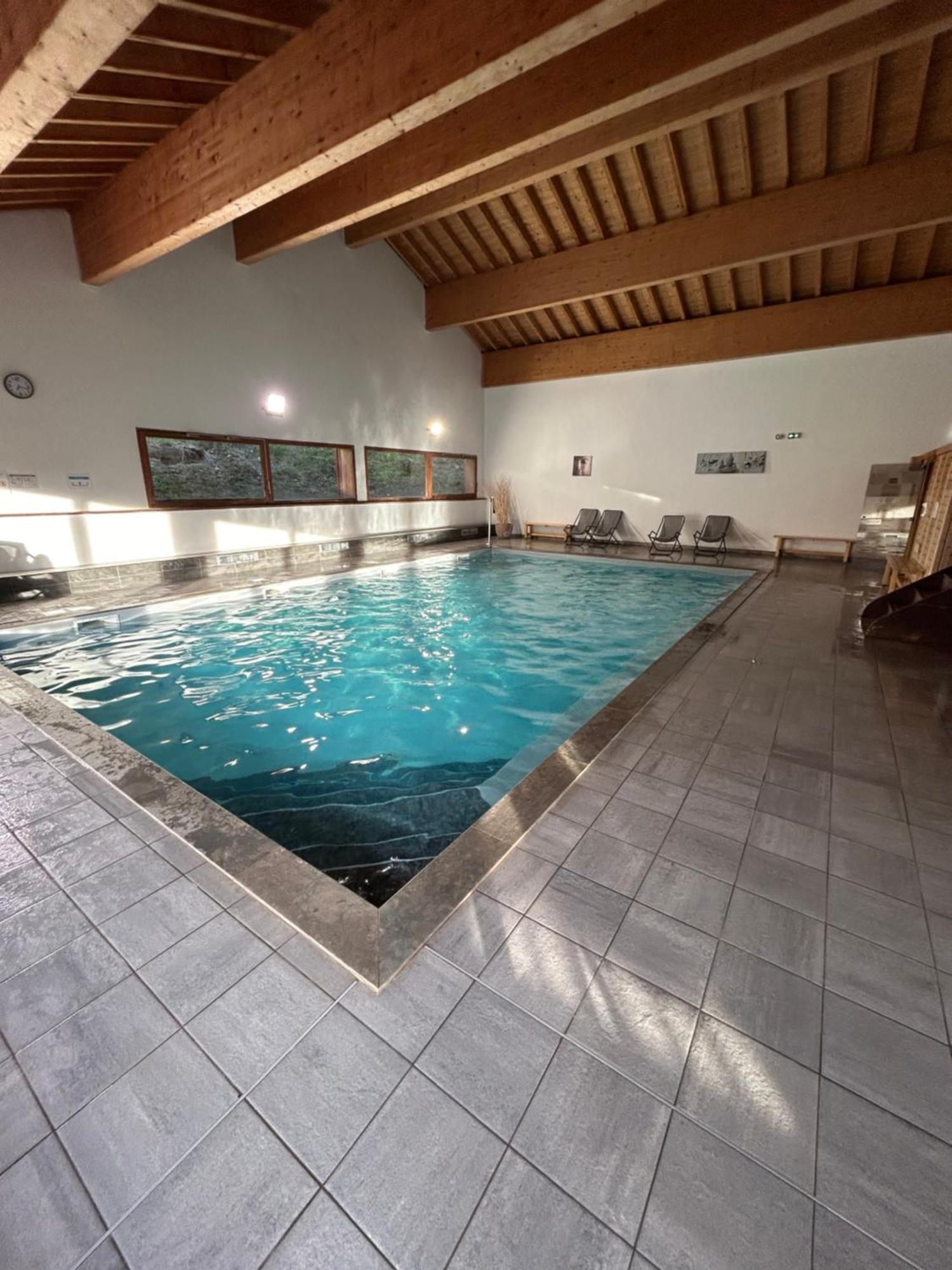 Studio Orelle 3 Vallees - Spa & Piscine - Apt 004 المظهر الخارجي الصورة